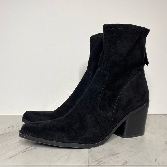 Naturalizer Ella Pointed Toe Faux Suede Black Bootie 10M - Picture 12 of 12